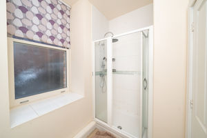 en-suite- click for photo gallery